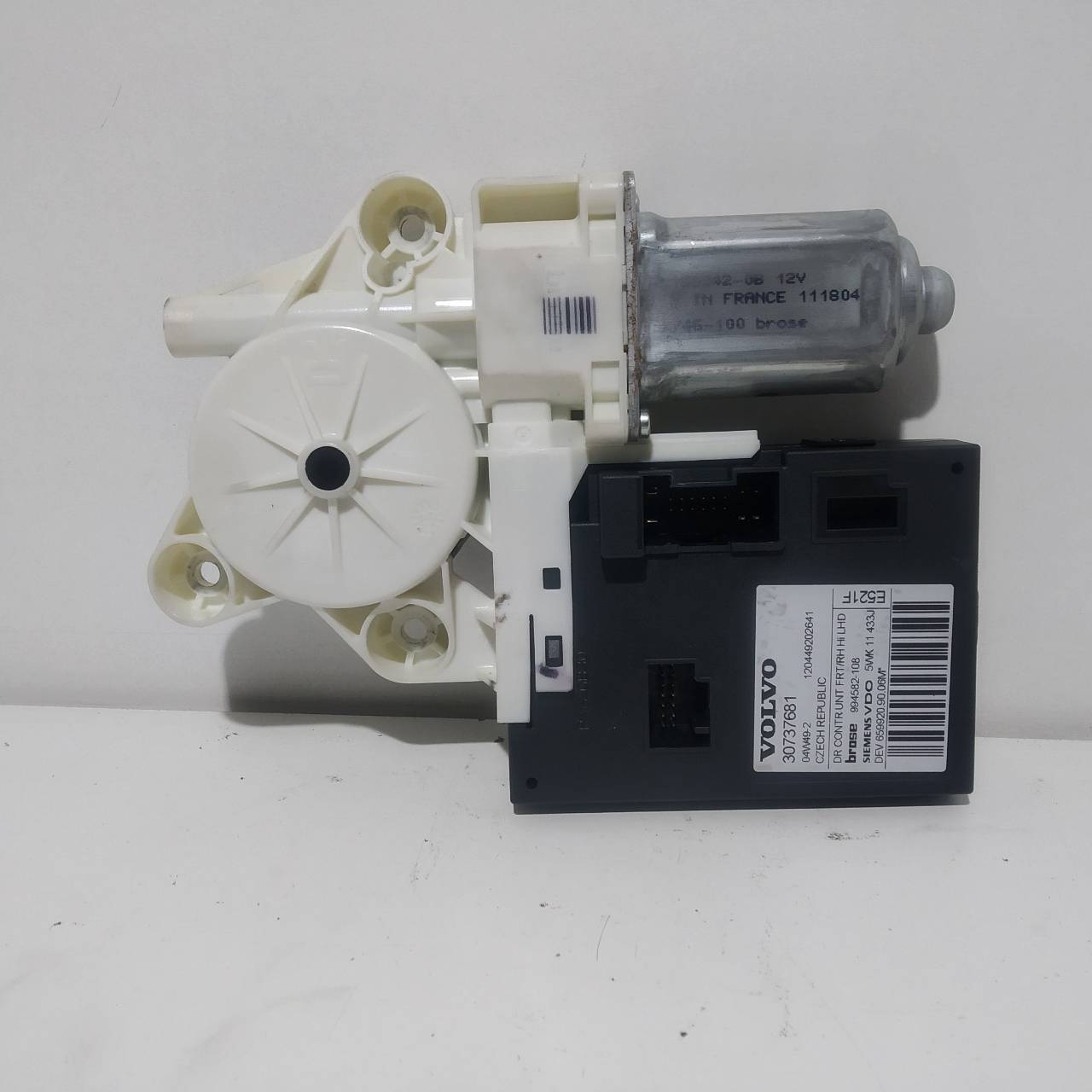 VOLVO V50 1 generation (2003-2012) Front Right Door Window Control Motor 30737681 25222044