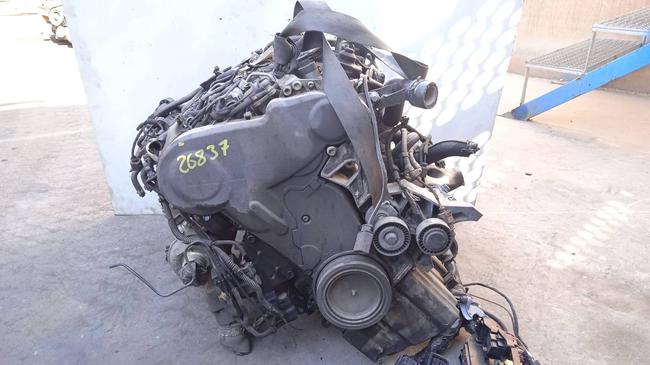 AUDI A4 B8/8K (2011-2016) Двигатель CGL 20869749