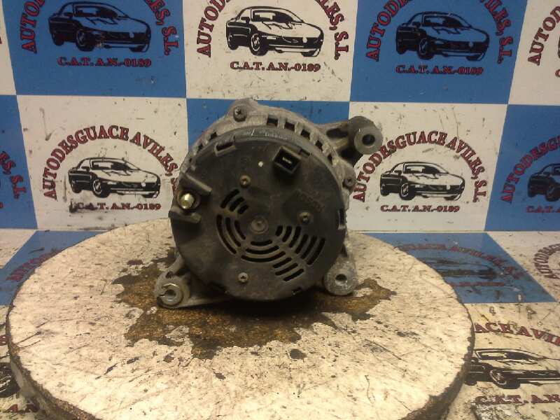 VOLVO V40 1 generation (1996-2004) Alternator 9164940 18359452