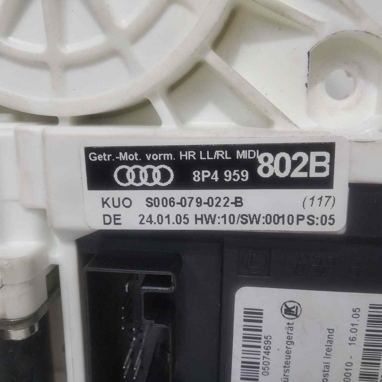 AUDI A3 8P (2003-2013) Moteur de lève-vitre de porte avant gauche 8P4959802B 25222617