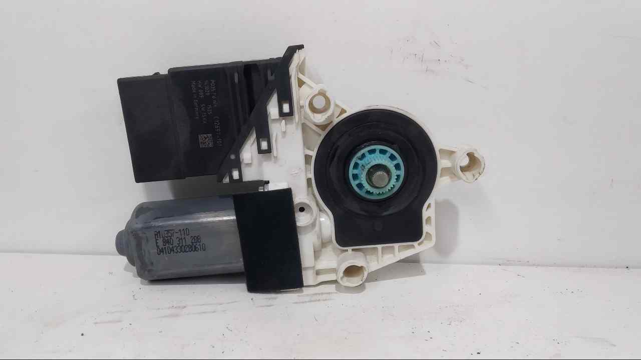 SEAT Altea 1 generation (2004-2013) Rear Right Door Window Control Motor 3C0959703D 25355315