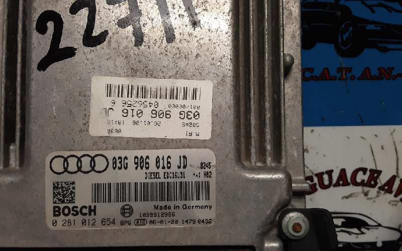 AUDI A4 B6/8E (2000-2005) Moottorin ohjausyksikkö ECU 03G906016JD 23467406