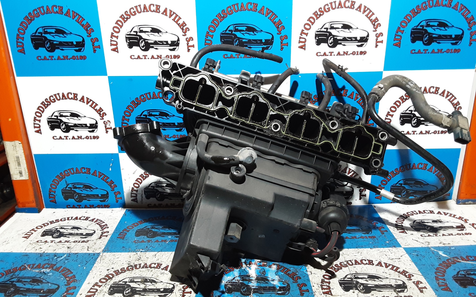 OPEL Astra J (2009-2020) Inntaksmanifold 55573811 25223144