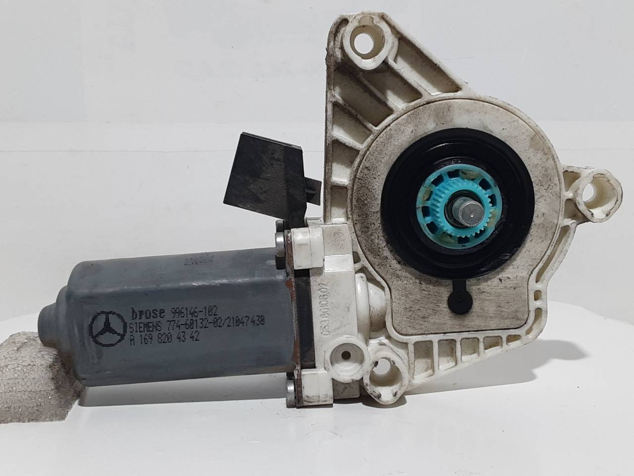 MERCEDES-BENZ A-Class W169 (2004-2012) Motor regulator geam ușă stânga față A1698204342 18363831