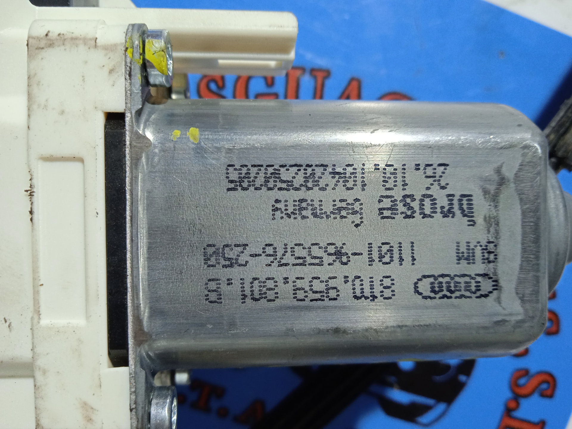 AUDI A5 Sportback 8T (2009-2011) Motor regulator geam ușă stânga față 8T0959801B 18383576