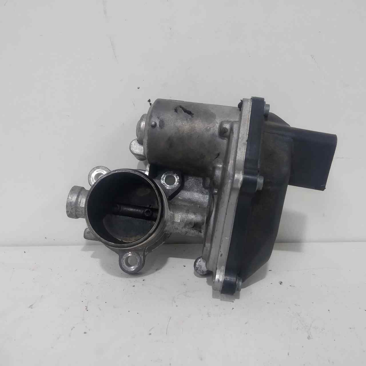 AUDI A3 8P (2003-2013) Throttle Body 04L131501C 25322612