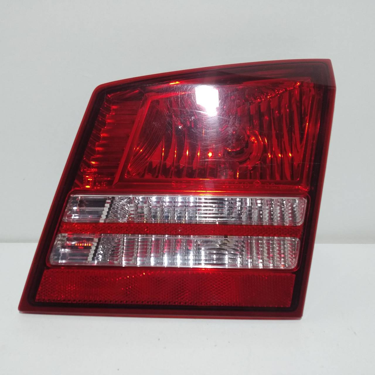 VOLKSWAGEN Journey 1 generation (2008-2020) Rear Right Taillight Lamp 04806368AB 25221569