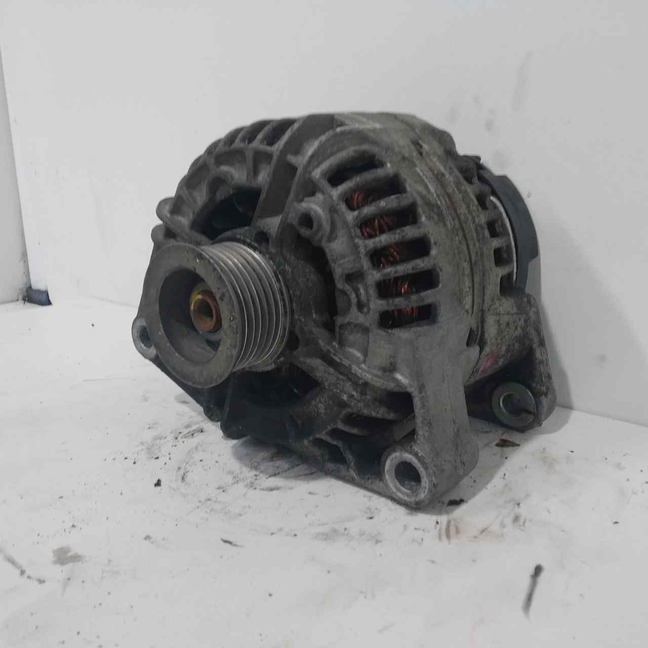 PEUGEOT Corsa C (2000-2006) Laturi 13108596 25281303