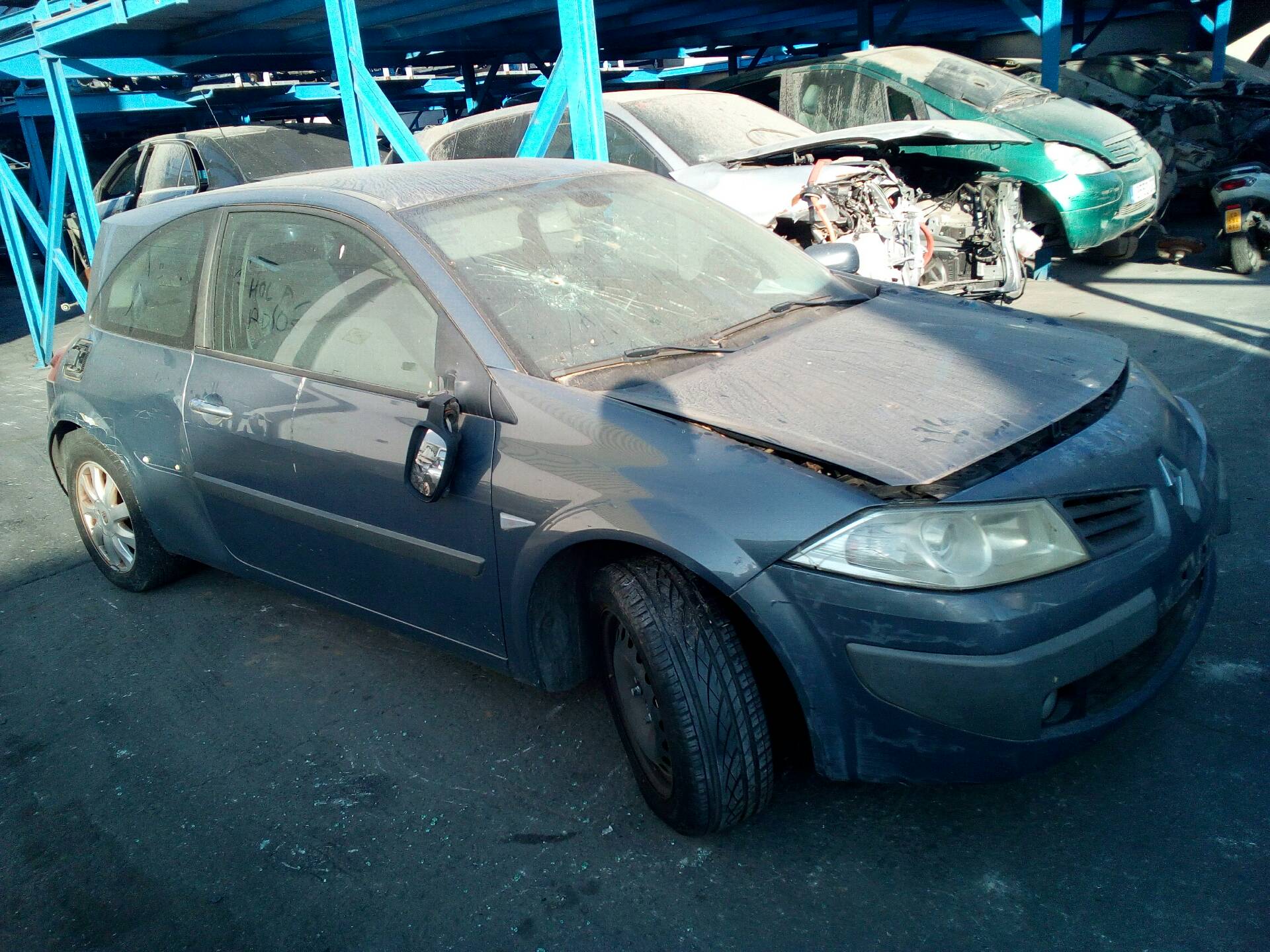 RENAULT Megane 2 generation (2002-2012) Полуось передний левый 8200330413 18380102