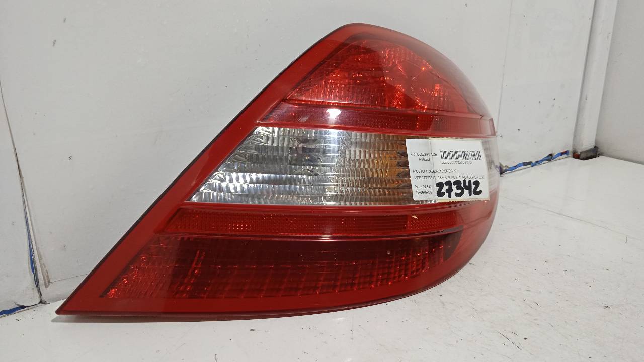 MERCEDES-BENZ SLK-Class R171 (2004-2011) Задна дясна задна лампа A1718200264 21244182