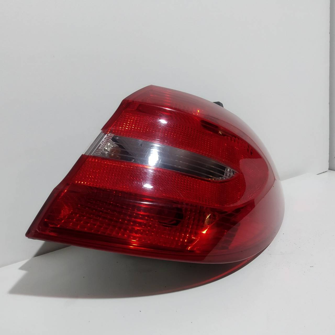 MERCEDES-BENZ B-Class W246 (2011-2020) Rear Right Taillight Lamp A2468200764 25279667