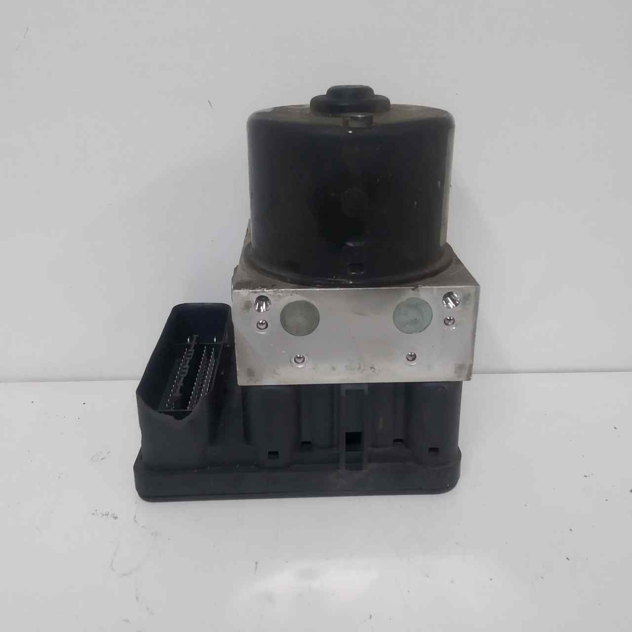 CADILLAC C5 1 generation (2001-2008) ABS pump 9657061080 24907753