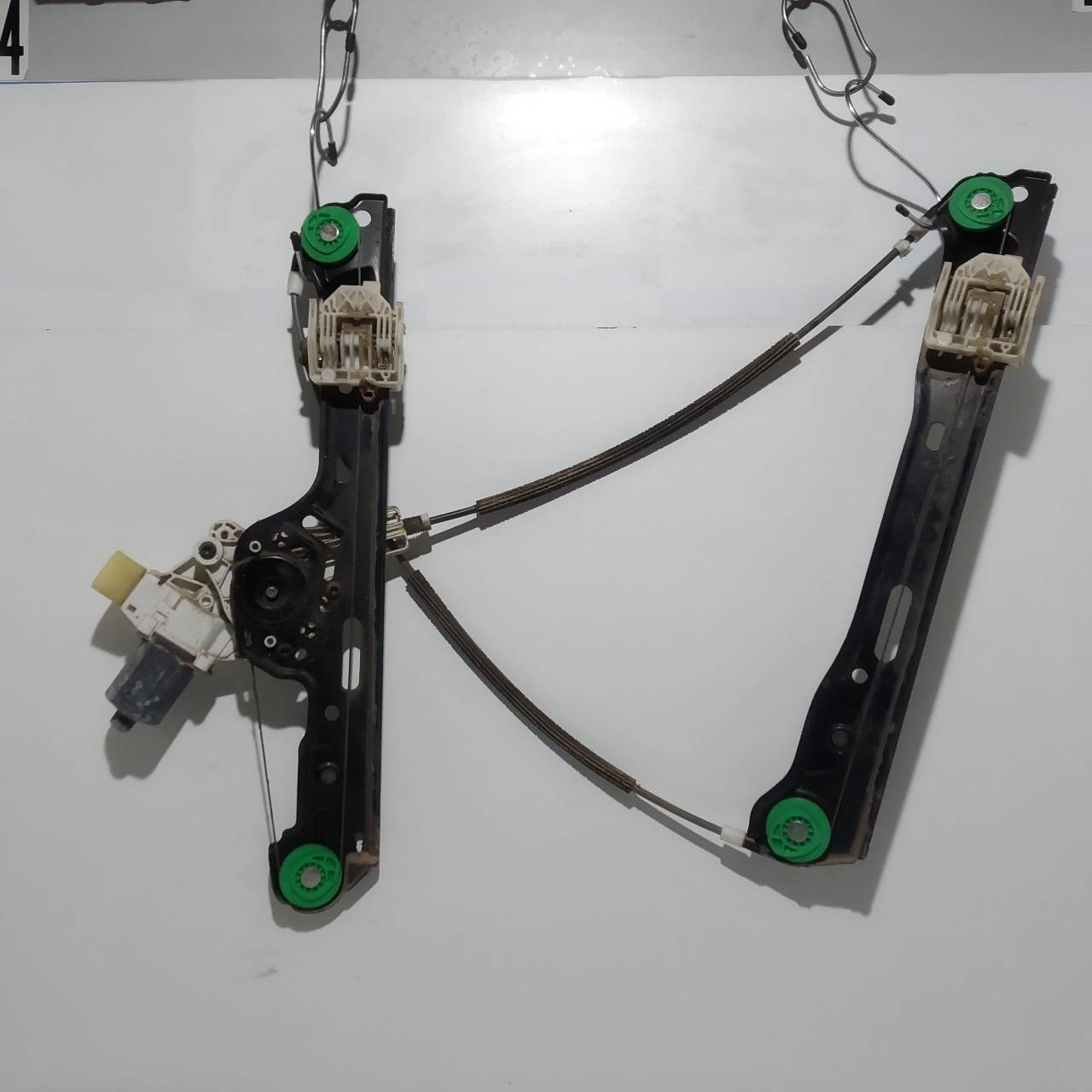 BMW 1 Series E81/E82/E87/E88 (2004-2013) Front Left Door Window Regulator 6927027 24668651