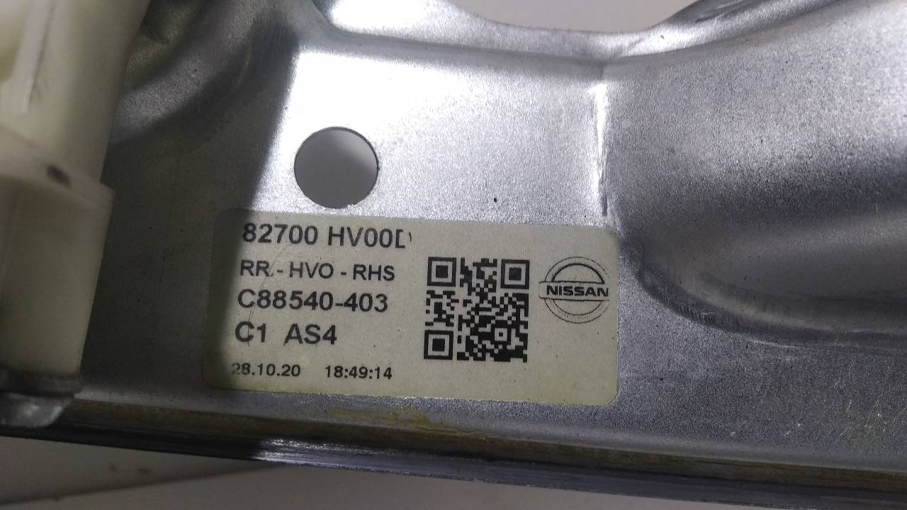 NISSAN Qashqai 2 generation (2013-2023) Aizmugurējo labo durvju logu pacēlājs 82700HV00D 25221850