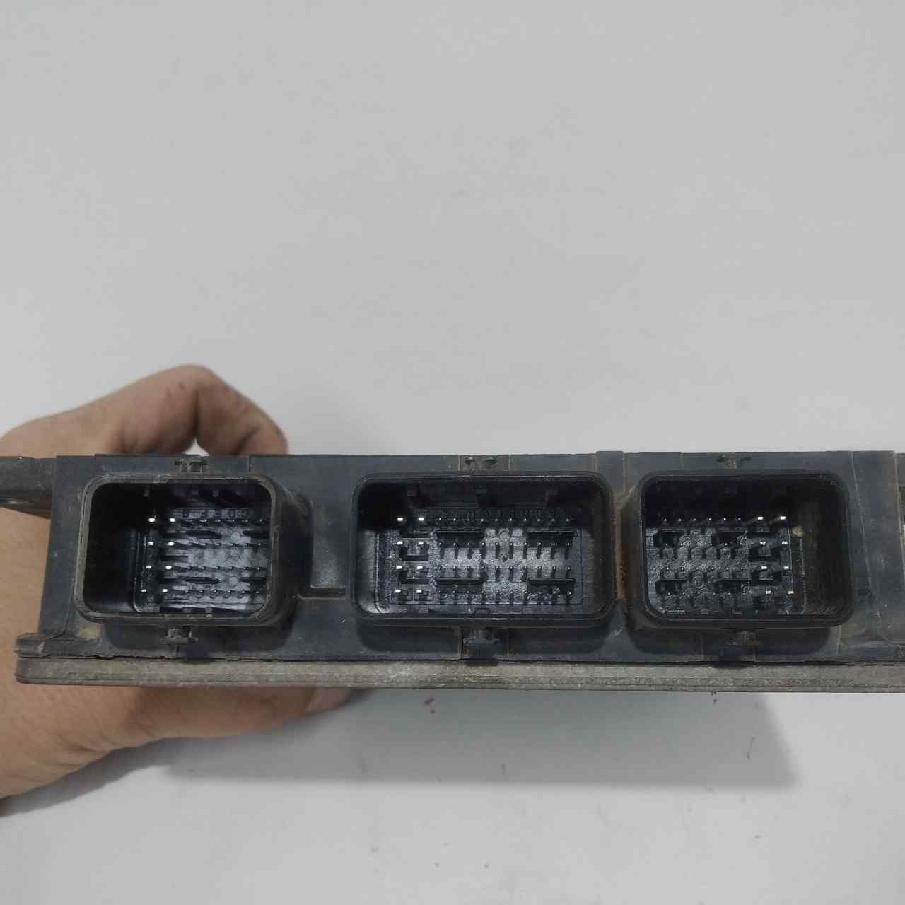 RENAULT Modus 1 generation (2004-2012) Engine Control Unit ECU 8200398934 25222265