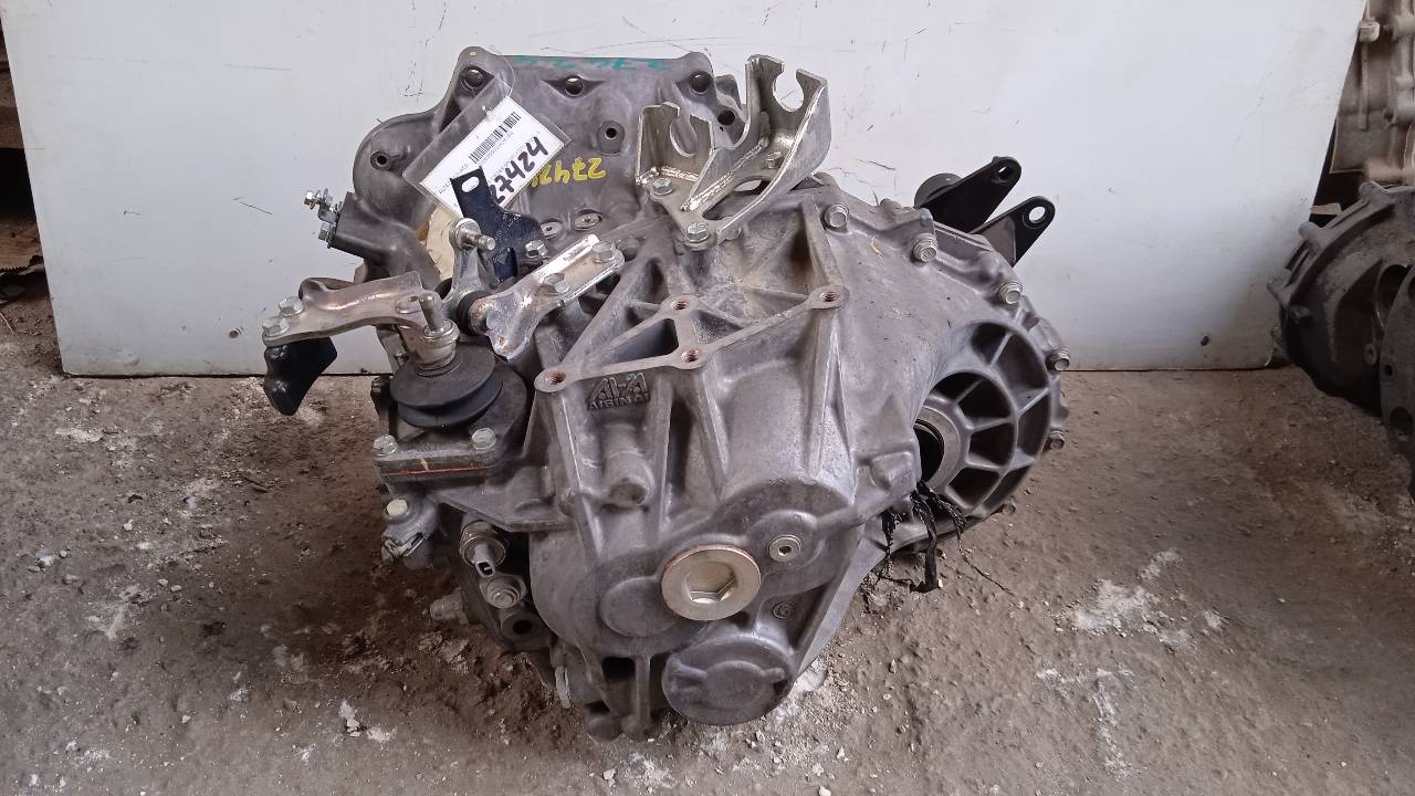 TOYOTA Avensis T27 Gearbox A8206065 22760096