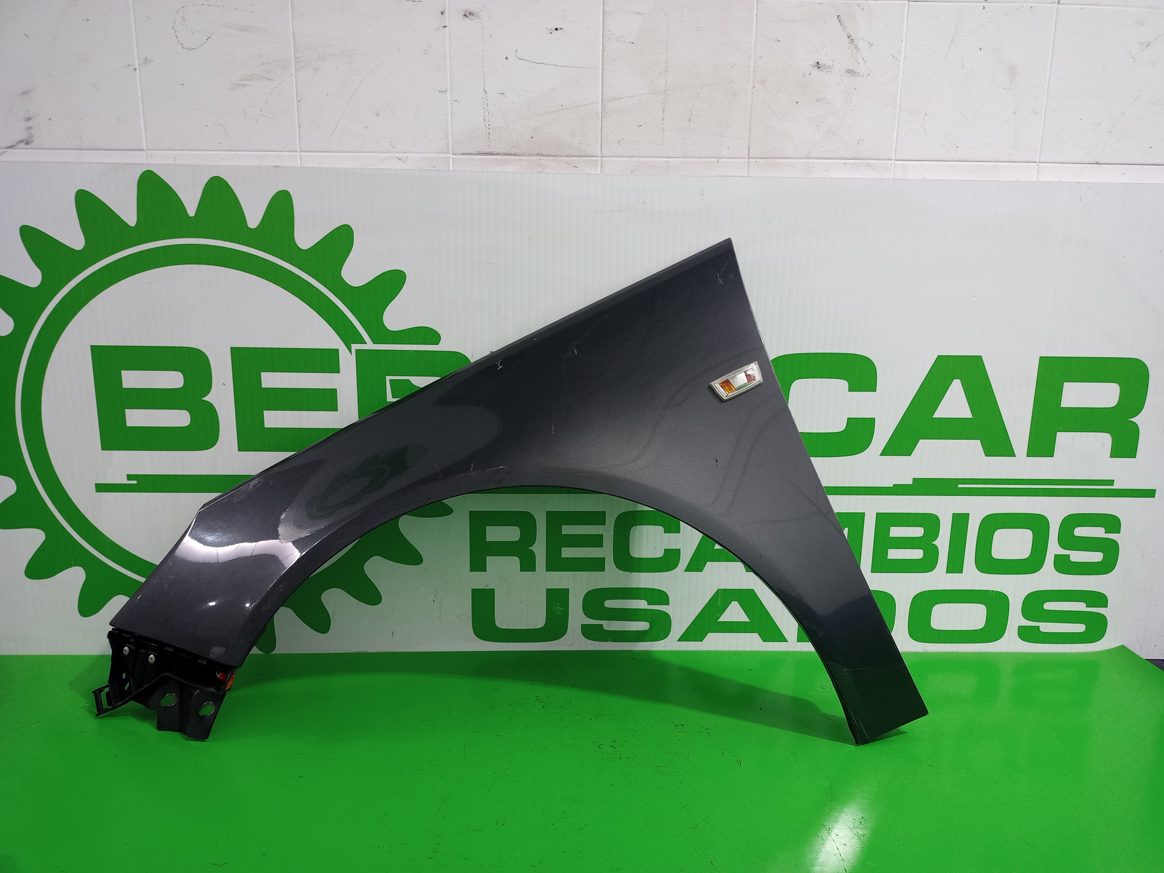 OPEL Insignia A (2008-2020) Front Left Fender 13277520 24348404