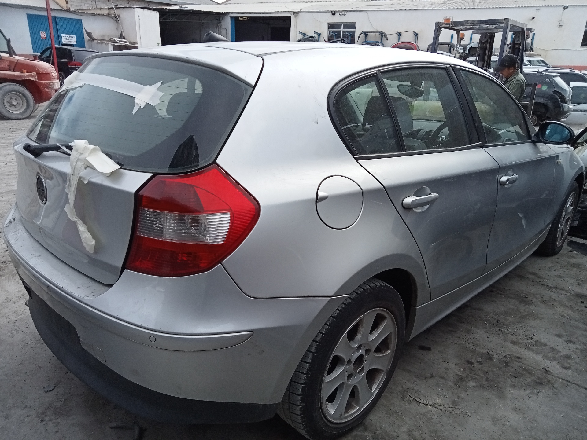 BMW 1 Series E81/E82/E87/E88 (2004-2013) Шлейф руля 696732401 18901828