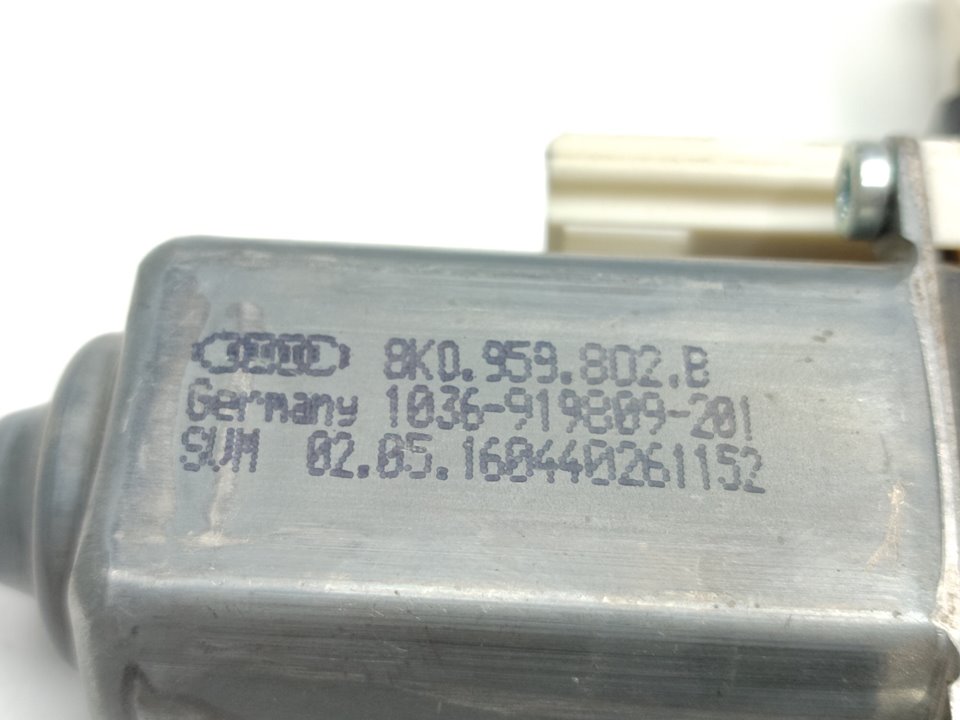 AUDI Q3 8U (2011-2020) Motor de control geam ușă dreapta față 8K0959802B 25020295