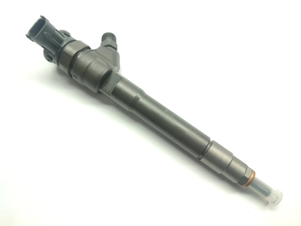 OPEL Vivaro B (2014-2019) Injecteur de carburant 0445110546 26855921