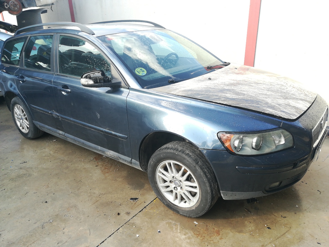 VOLVO V50 1 generation (2003-2012) Бампер передний 30657005 22639464