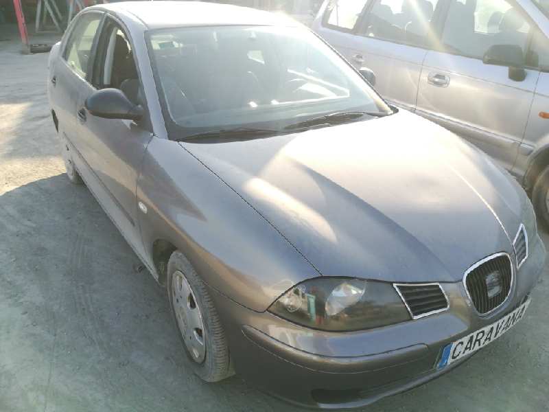 SEAT Cordoba 2 generation (1999-2009) Främre höger dörr Fönsterkontrollmotor 6Q2959801A 23804645