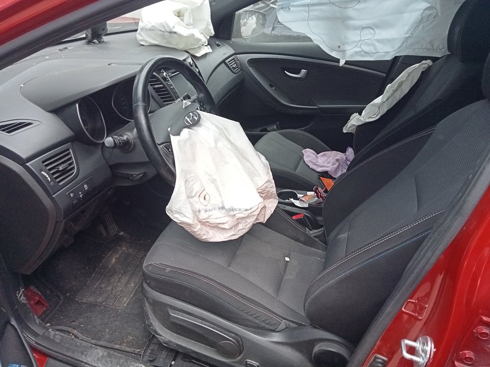 HYUNDAI i30 GD (2 generation) (2012-2017) Vasemman etuoven sisäkahvan kehys 82613GD000 25928367