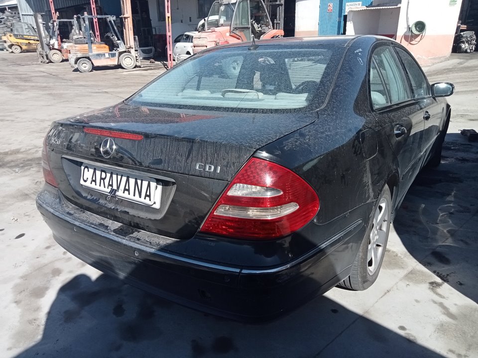 TOYOTA E-Class W211/S211 (2002-2009) Foran høyre sikkerhetsbelte A21186080858 25225570