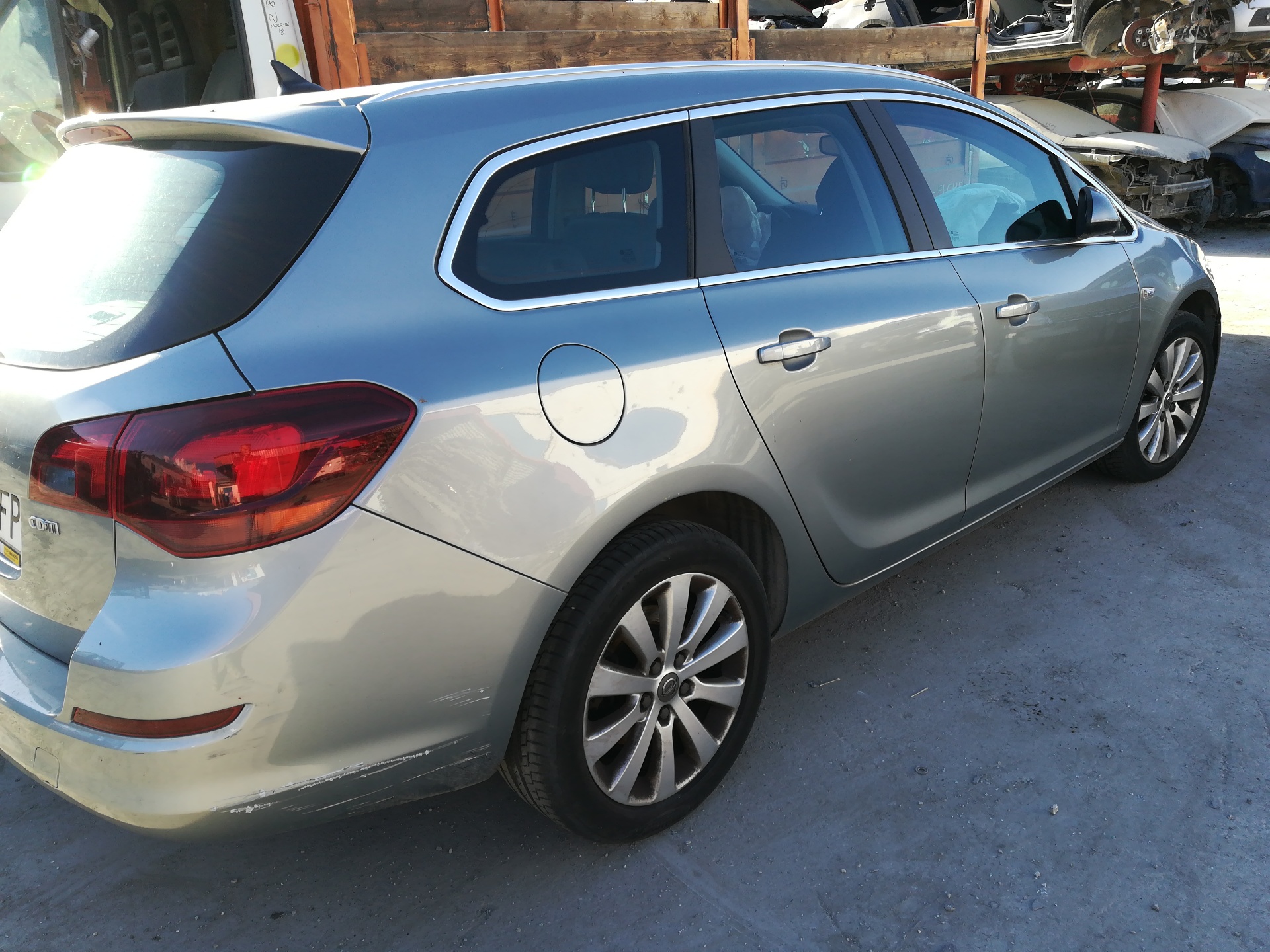 OPEL Astra J (2009-2020) Замок задней правой двери 13579566 23804873