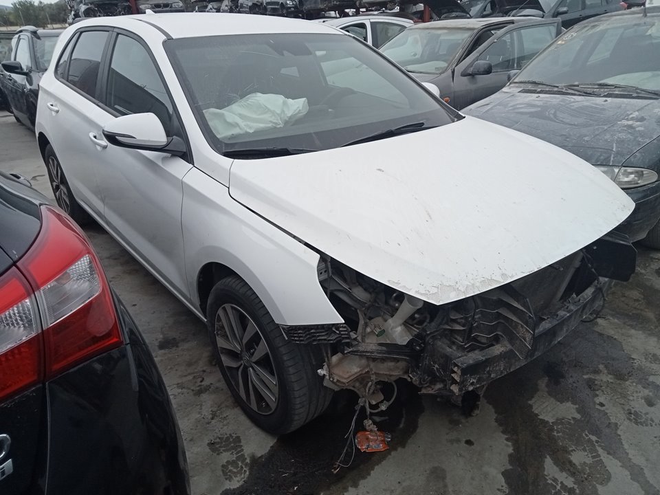 HYUNDAI i30 PD ( 3 generation) (2017-2024) Priekšējās kreisās durvis 76003G4000 25020122