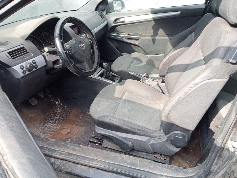 OPEL Astra J (2009-2020) Aizmugurējā labā durvju slēdzene 13128116 23804839