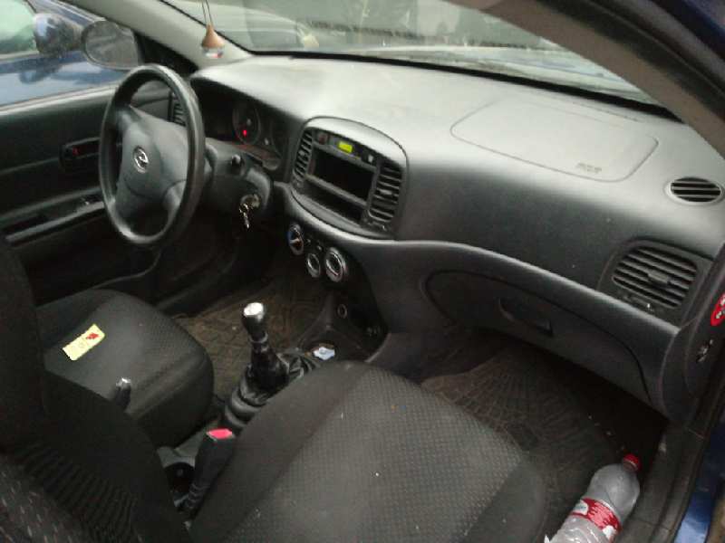 HYUNDAI Accent MC (2006-2011) Levý křídlový zrcátko 876111E010 25928756