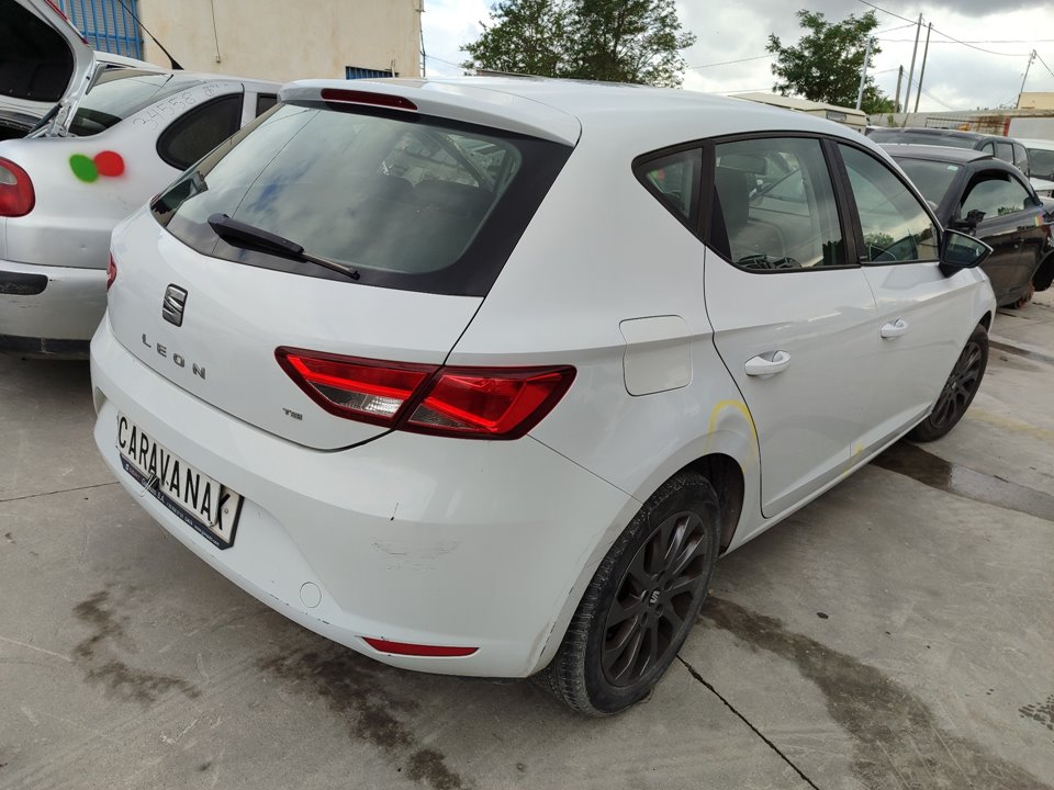 SEAT Leon 3 generation (2012-2020) Маторчик стеклоподъемника задней правой двери 5Q0959812A 26587784