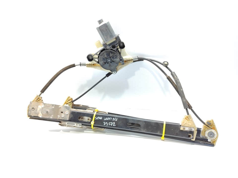 SEAT Leon 3 generation (2012-2020) Front Left Door Window Regulator 5F4837461D 27319719