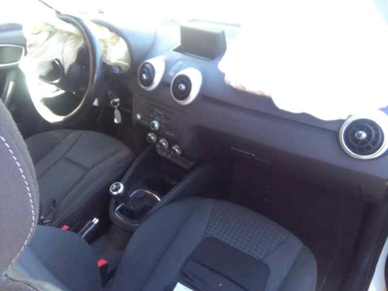 AUDI A1 8X (2010-2020) Наружная ручка передней правой двери 8T0837205A 25927649