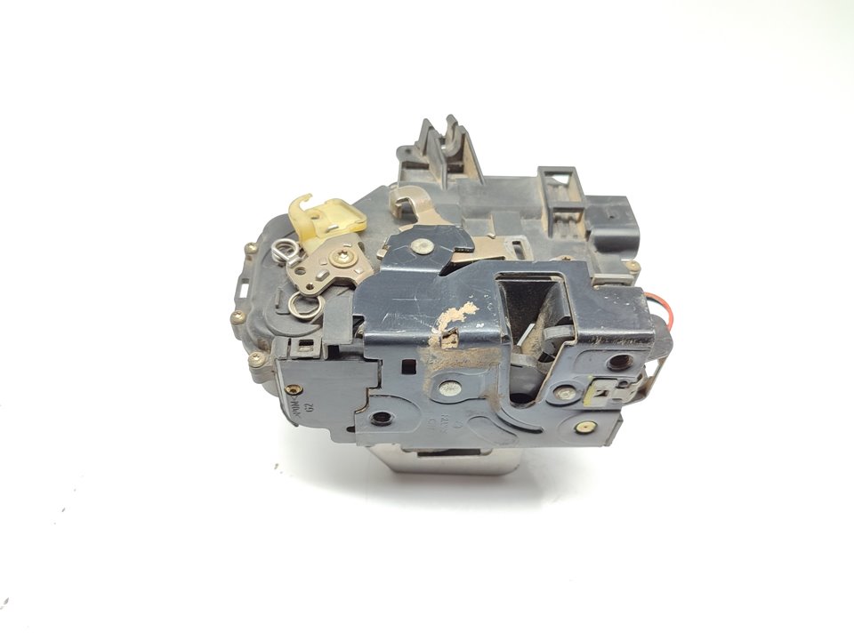 AUDI A4 B6/8E (2000-2005) Front Left Door Lock 4B1837015G 23805073