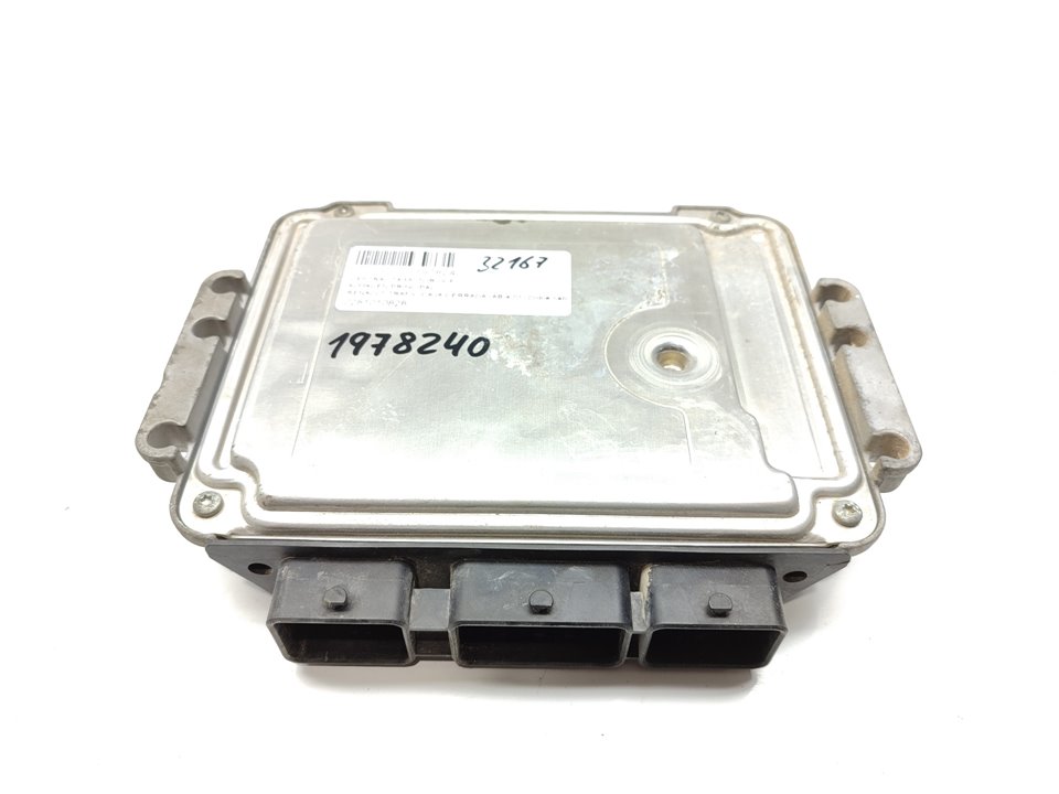 RENAULT Moottorin ohjausyksikkö ECU 0281010828 23665994