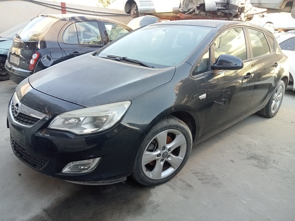 OPEL Astra J (2009-2020) Priekšējo labo durvju logu pacēlājs 13350759 24452129