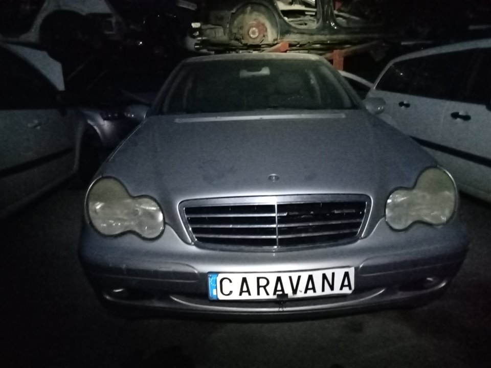 MERCEDES-BENZ C-Class W203/S203/CL203 (2000-2008) Заключване на предна дясна врата A2037200435 25219938