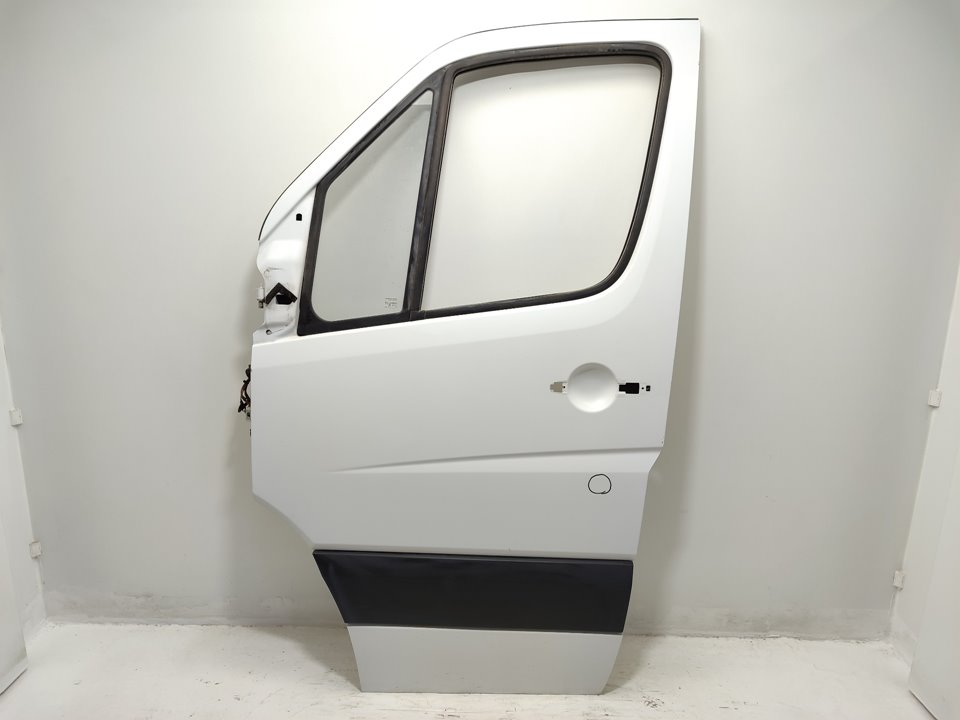 MERCEDES-BENZ Sprinter 2 generation (906) (2006-2018) Front Left Door A9067200005 25927326