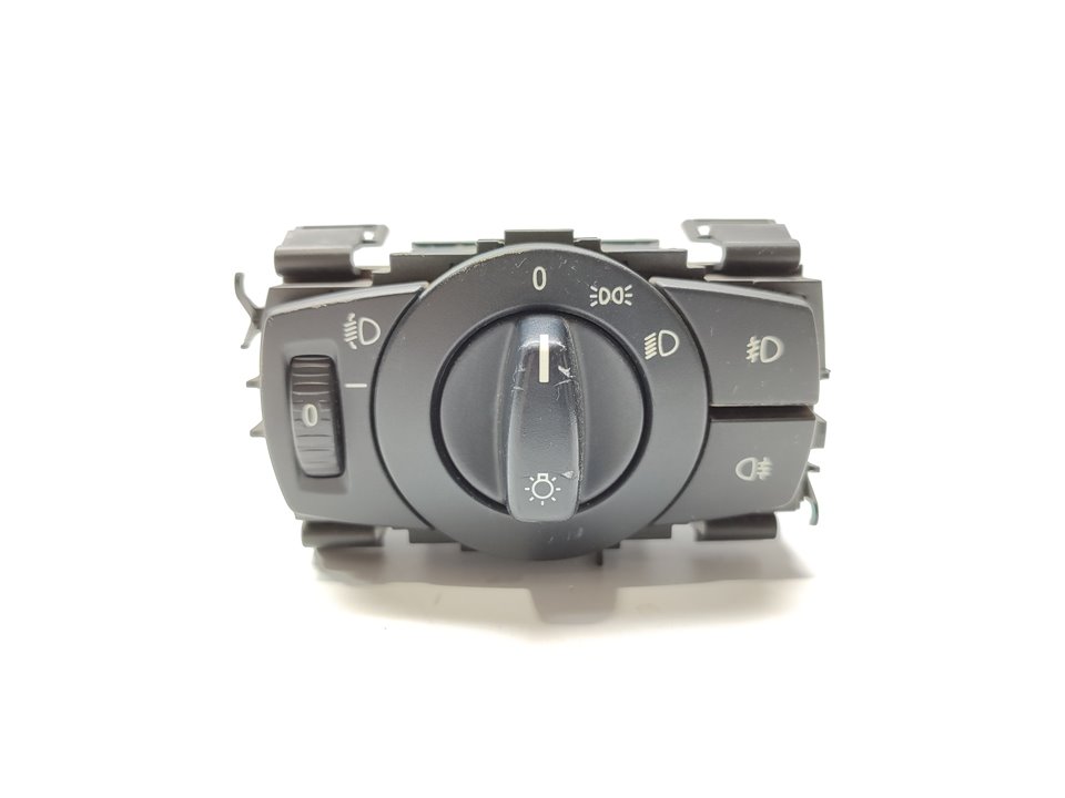 BMW 3 Series E90/E91/E92/E93 (2004-2013) Headlight Switch Control Unit 693279403 25928560