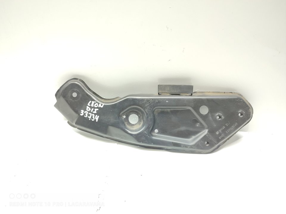 SEAT Leon 3 generation (2012-2020) Venstre forlygtebeslag 5F0805931 25024864