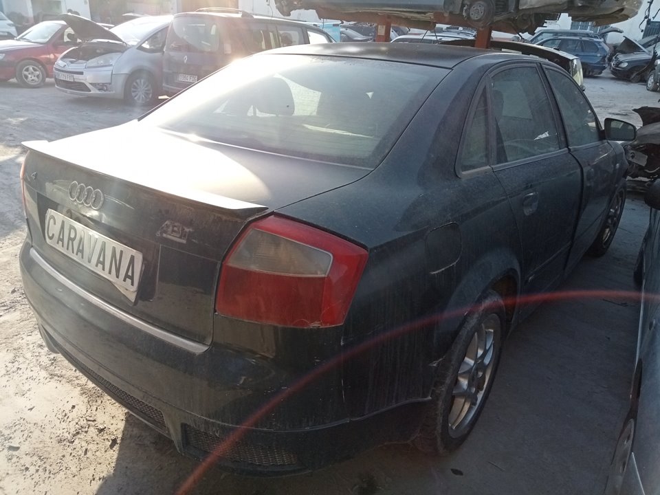 AUDI A4 B6/8E (2000-2005) Bränsleinsprutare 038130073BA 23780542