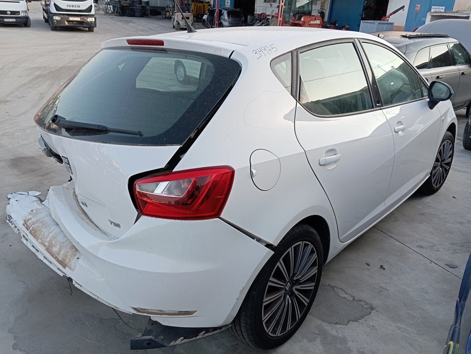 SEAT Ibiza 4 generation (2008-2017) Aizmugurējās kreisās durvis 6J4833055 27320948