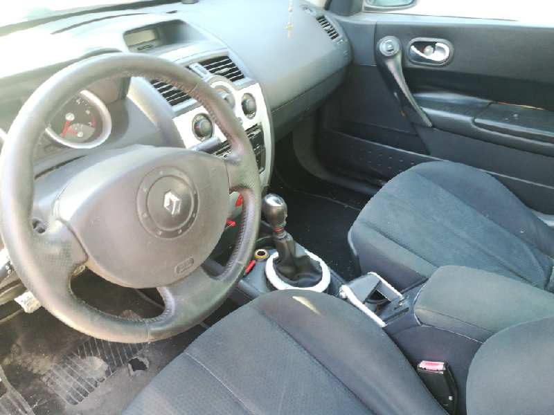 RENAULT Megane 2 generation (2002-2012) Фонарь задний правый 8200142687 18876198