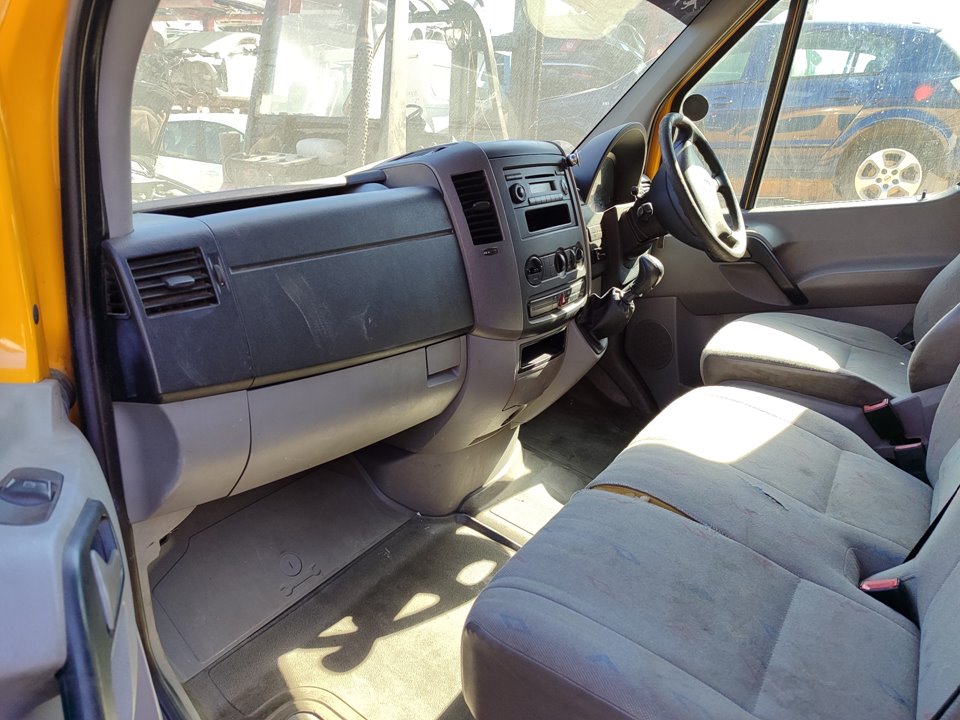 FORD USA Crafter 1 generation (2006-2016) Drošinātāju kārba A9065453001 25297621