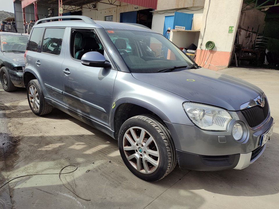 SKODA Yeti 1 generation (2009-2018) Двигатель CBZB 25790786