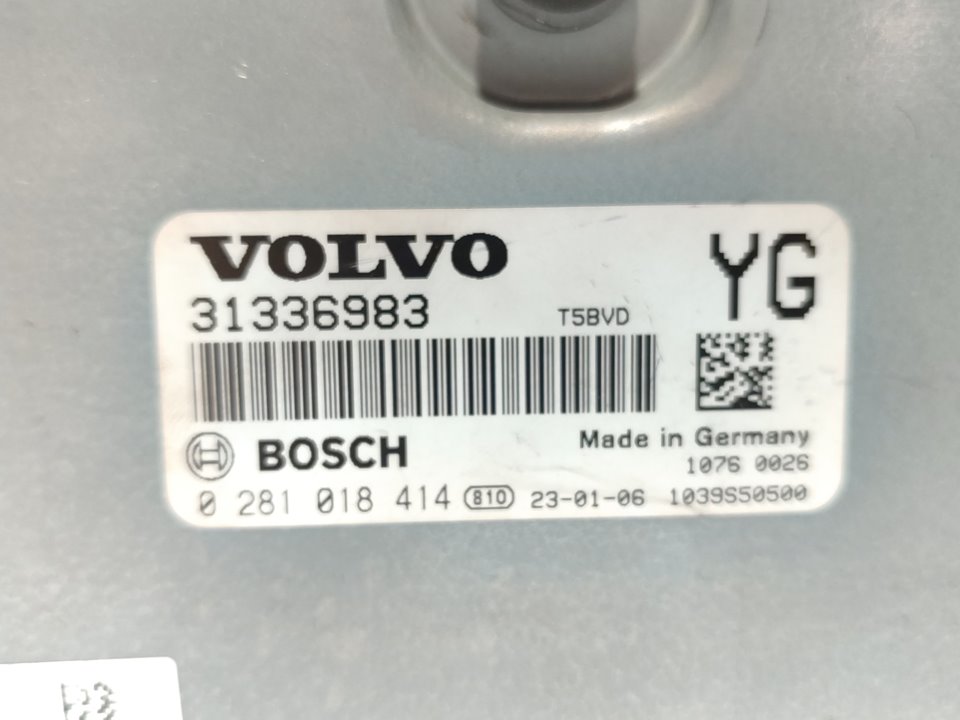 VOLVO V40 2 generation (2012-2020) Engine Control Unit ECU 31336983 26685290