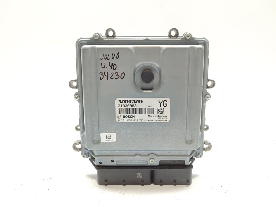 VOLVO V40 2 generation (2012-2020) Engine Control Unit ECU 31336983 26685290