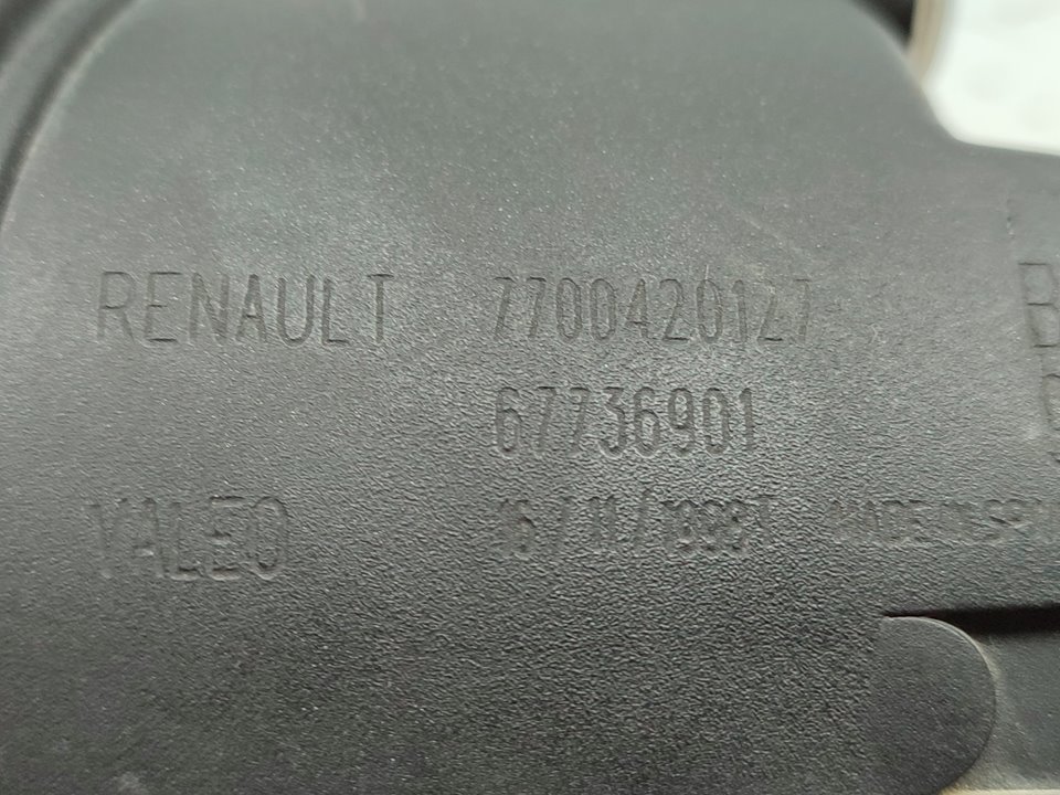 RENAULT Clio 3 generation (2005-2012) Противотуманка бампера передняя правая 7700420127 25963514